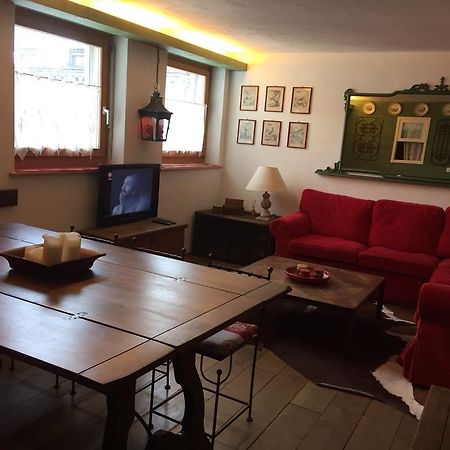 Meschihouse - Chesa Engadina Apartment Замедан Екстериор снимка